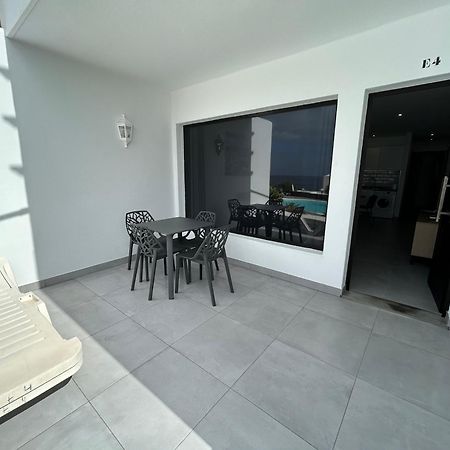 Stunning 2 Bedroom Seafront Apartment Puerto del Carmen  Exteriör bild